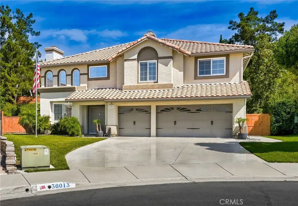 36013 Corte Pavia, Murrieta