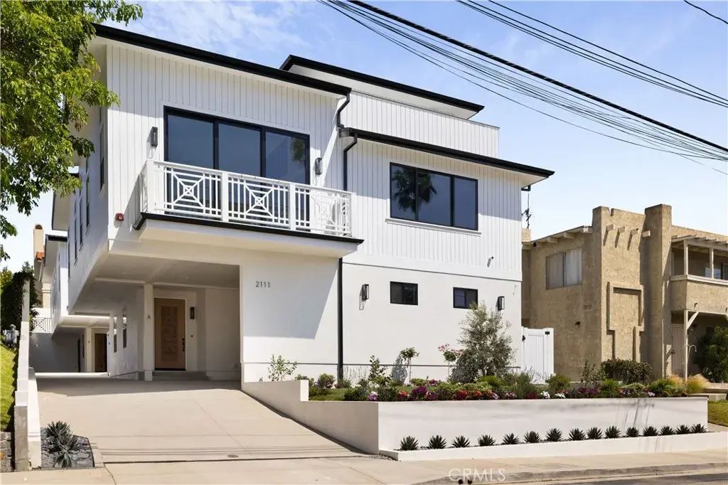 2111 Clark A, Redondo Beach