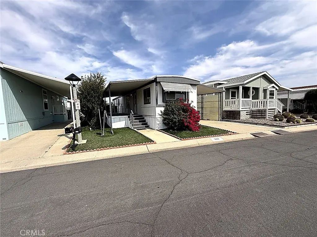 27601 Sun City 302, Menifee