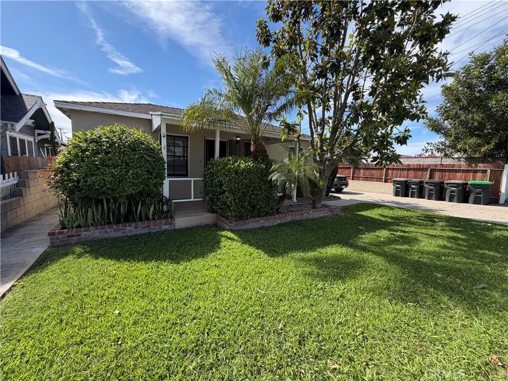 126 S Batavia, Orange
