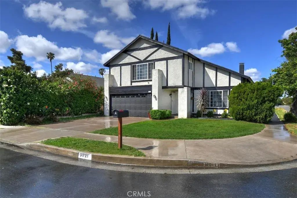 7721 Comanche, Winnetka