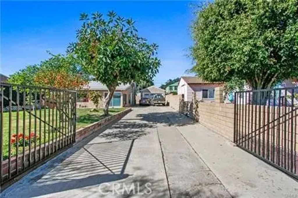 2040 Kilson Drive, Santa Ana