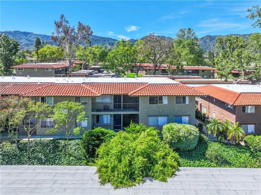 1518 Border G, Corona