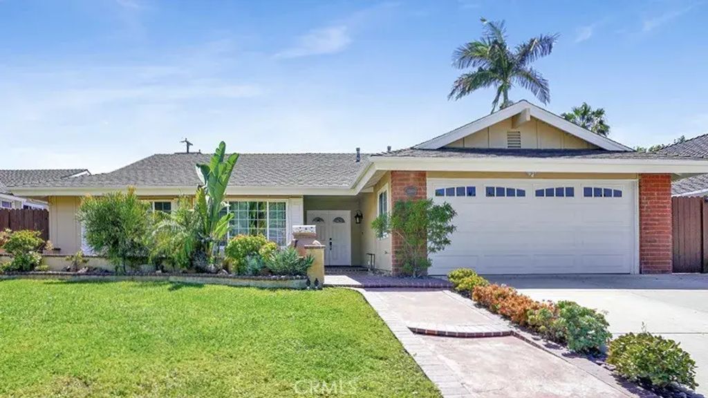 22871 Willard Avenue, Lake Forest