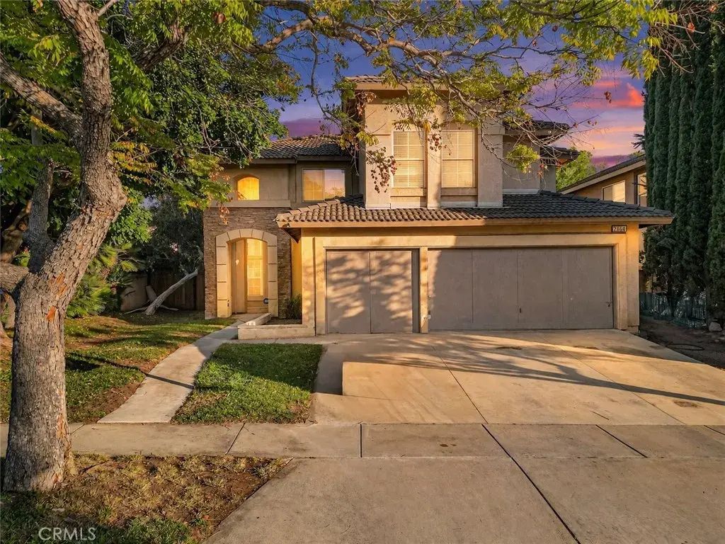 2164 Coriander, Corona