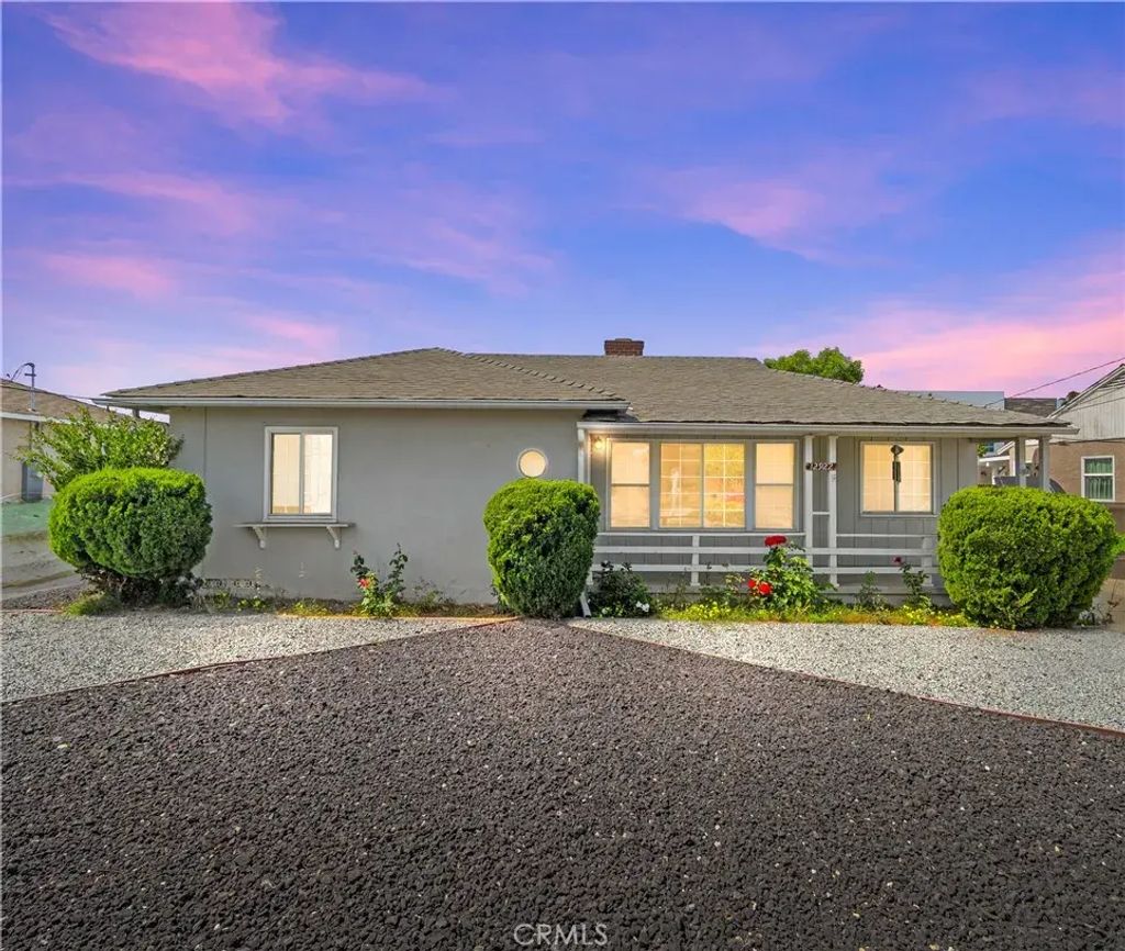 12922 Barton, Whittier