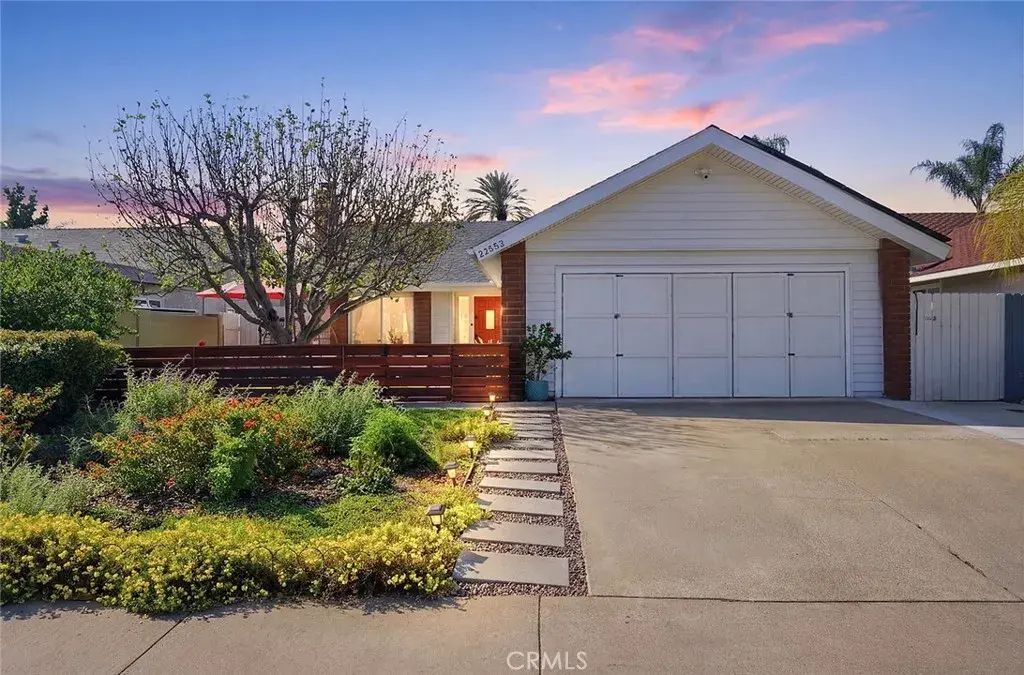 22552 Taranto, Laguna Hills