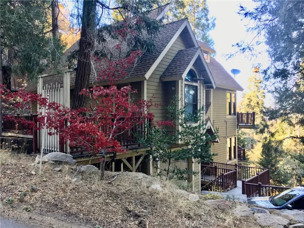 24782 Altdorf, Crestline