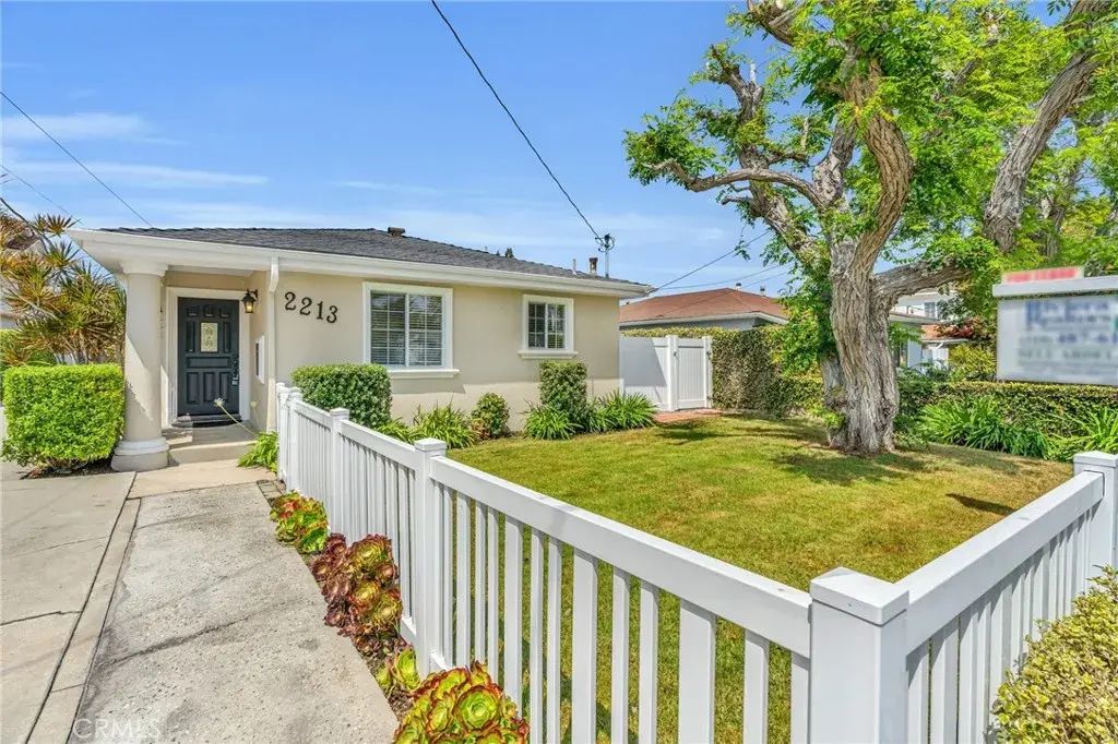 2213 Bataan Road A, Redondo Beach