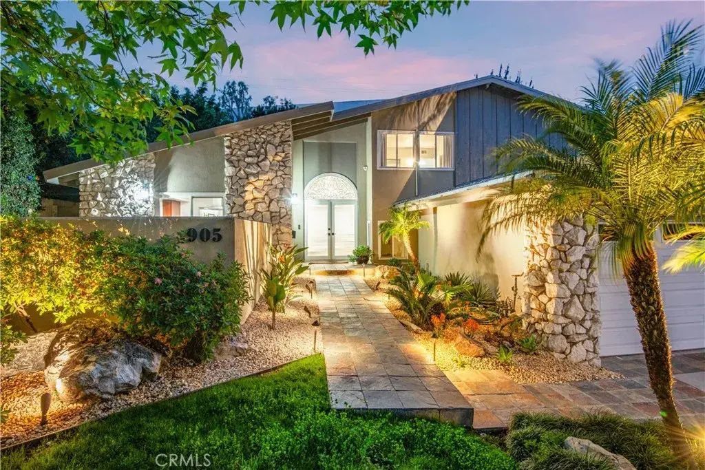 905 N Hillside, Long Beach