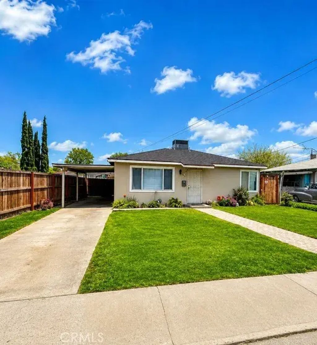 913 W Santa Fe, Merced