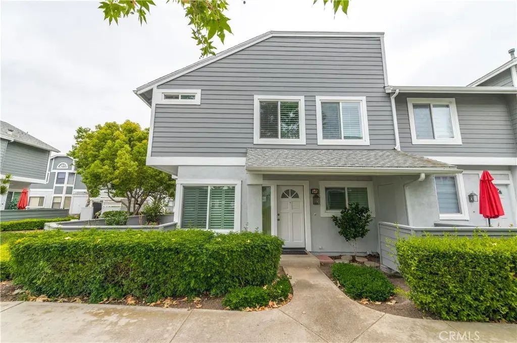 145 Huntington, Irvine