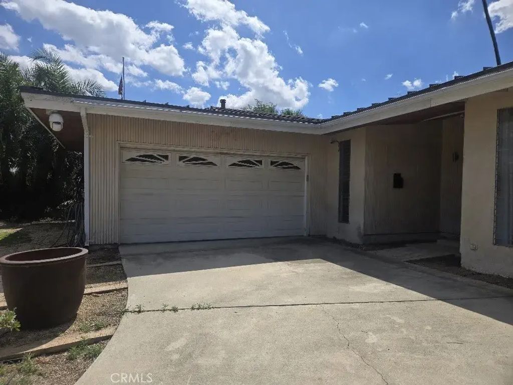1214 Mulberry, Corona