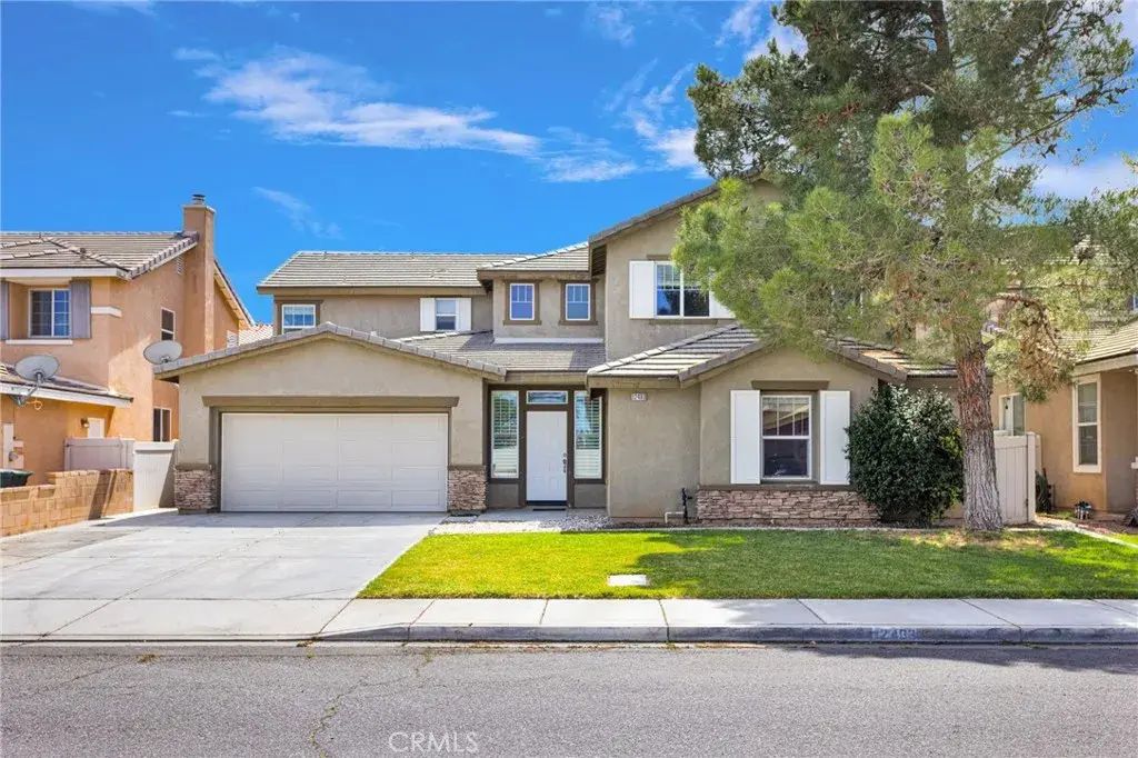 12483 Ava Loma, Victorville