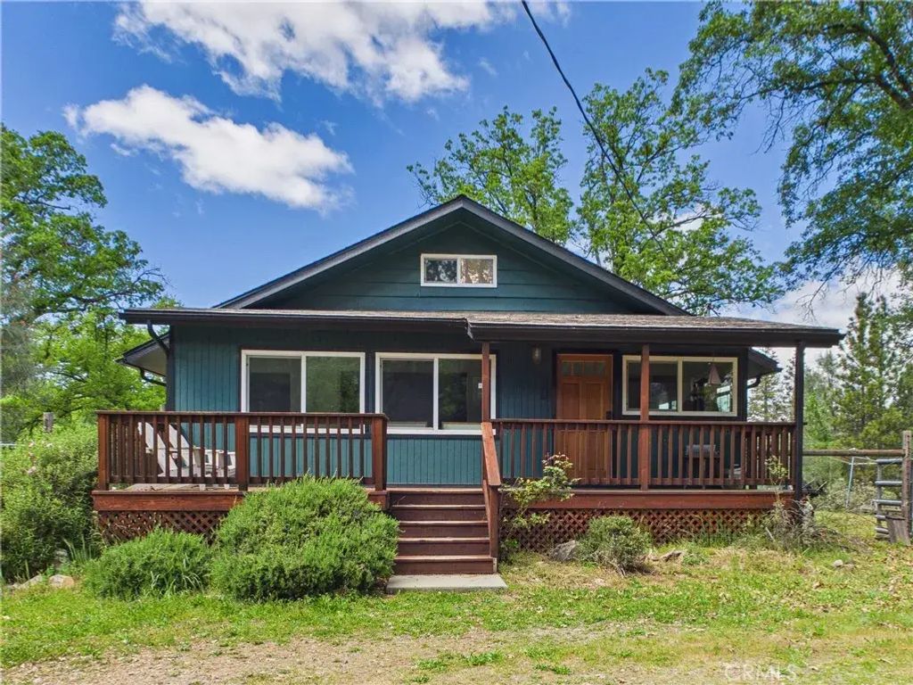 37777 China Creek Road, Oakhurst