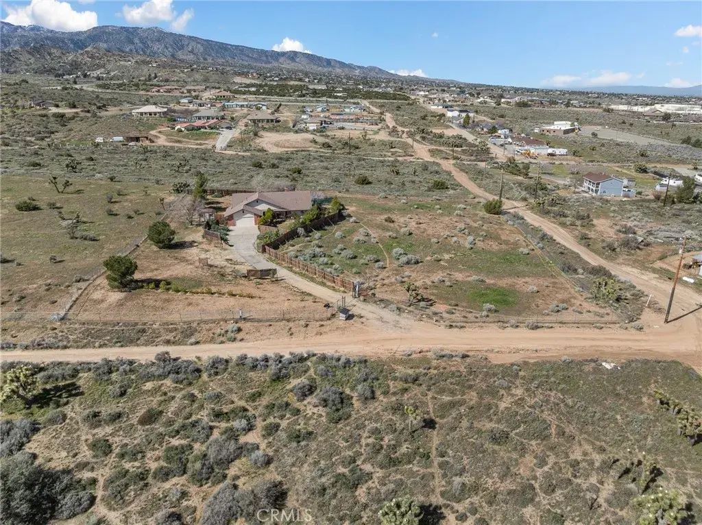 8672 Sierra Vista, Phelan
