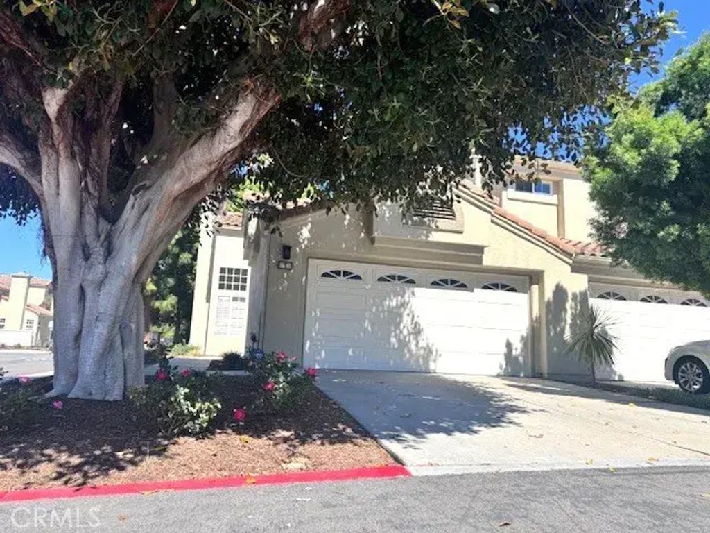 1 Almador, Irvine