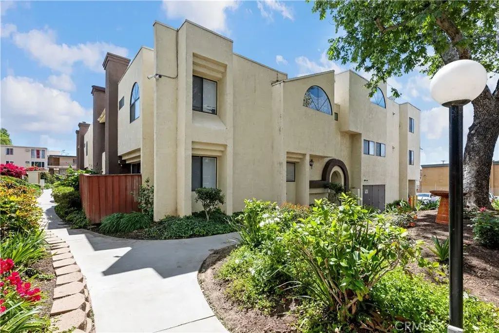 13825 Beaver Street 35, Sylmar