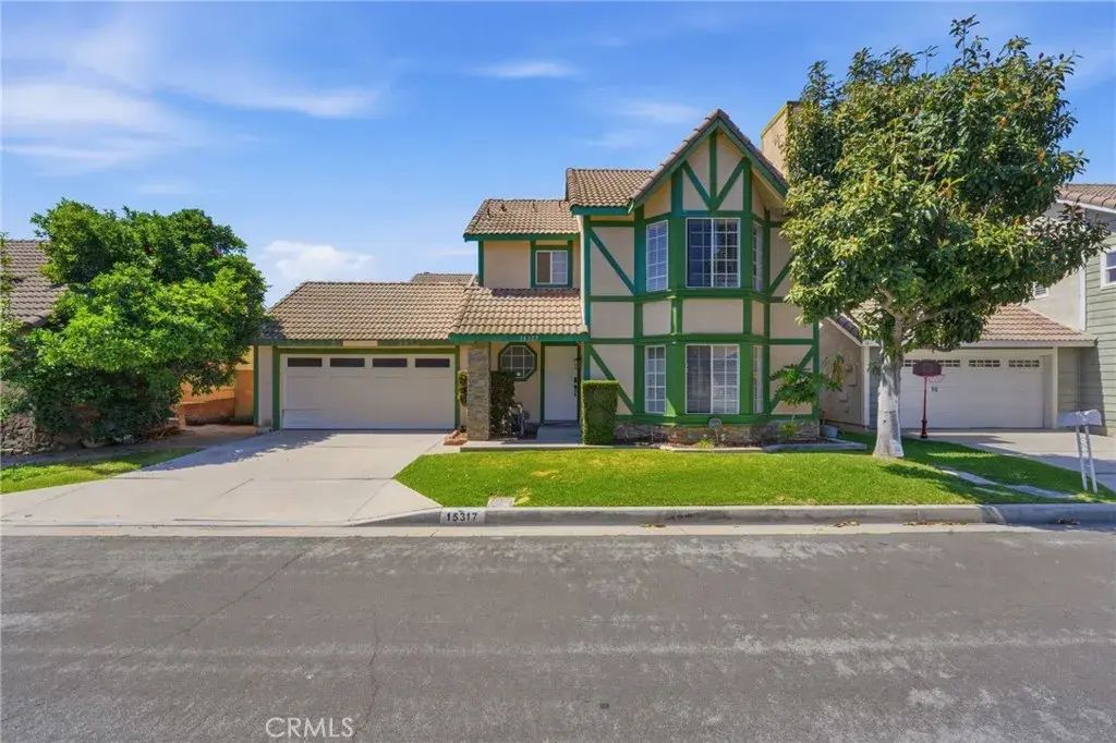 15317 Rancho Serena, Paramount
