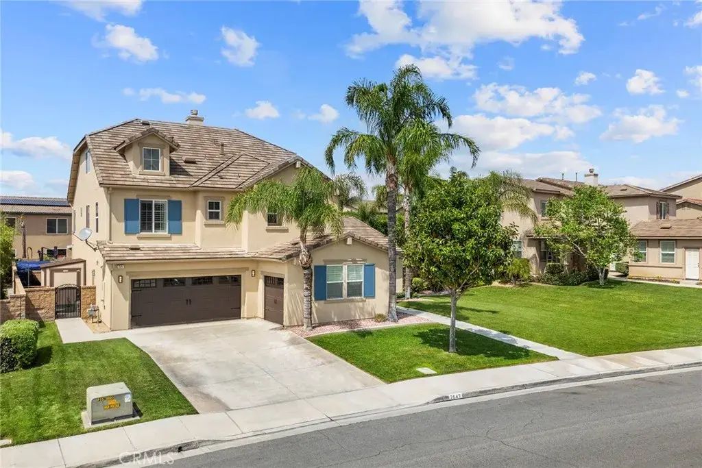7547 Soaring Bird Court, Eastvale