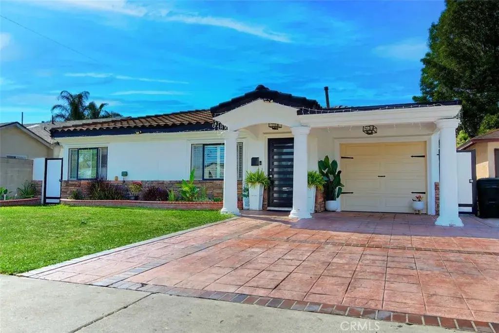 11523 Richeon, Downey
