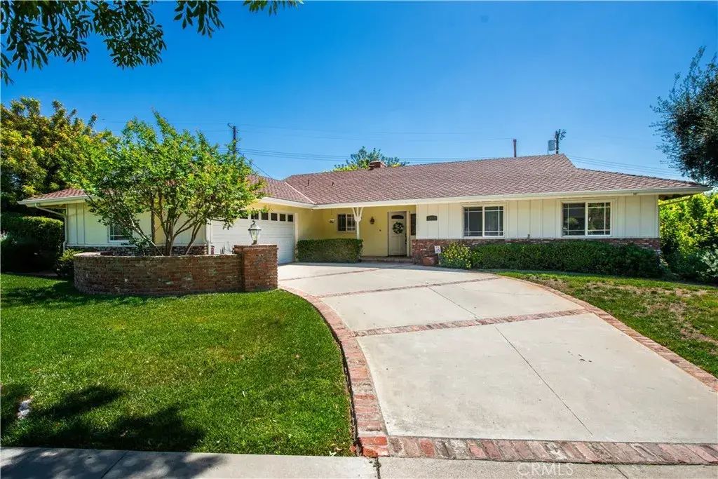 8532 Nevada, West Hills