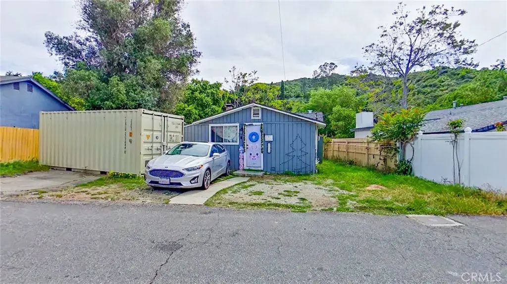 7618 Thousand Oaks, Tujunga