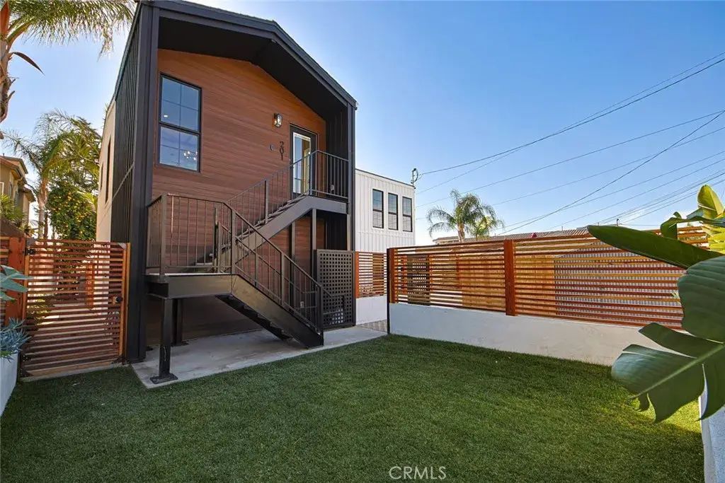 723 E Verdugo Avenue 201, Burbank