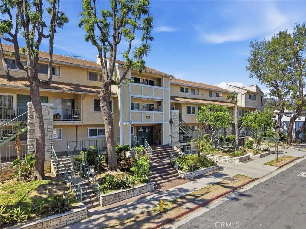 121 Sinclair Avenue 213, Glendale