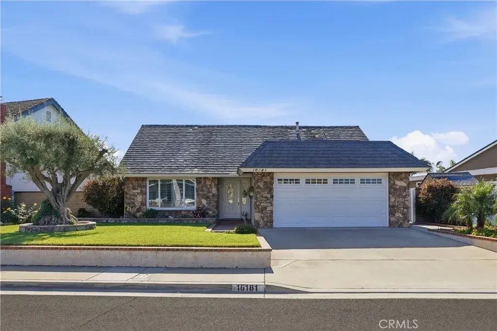 16181 Huxley, Westminster