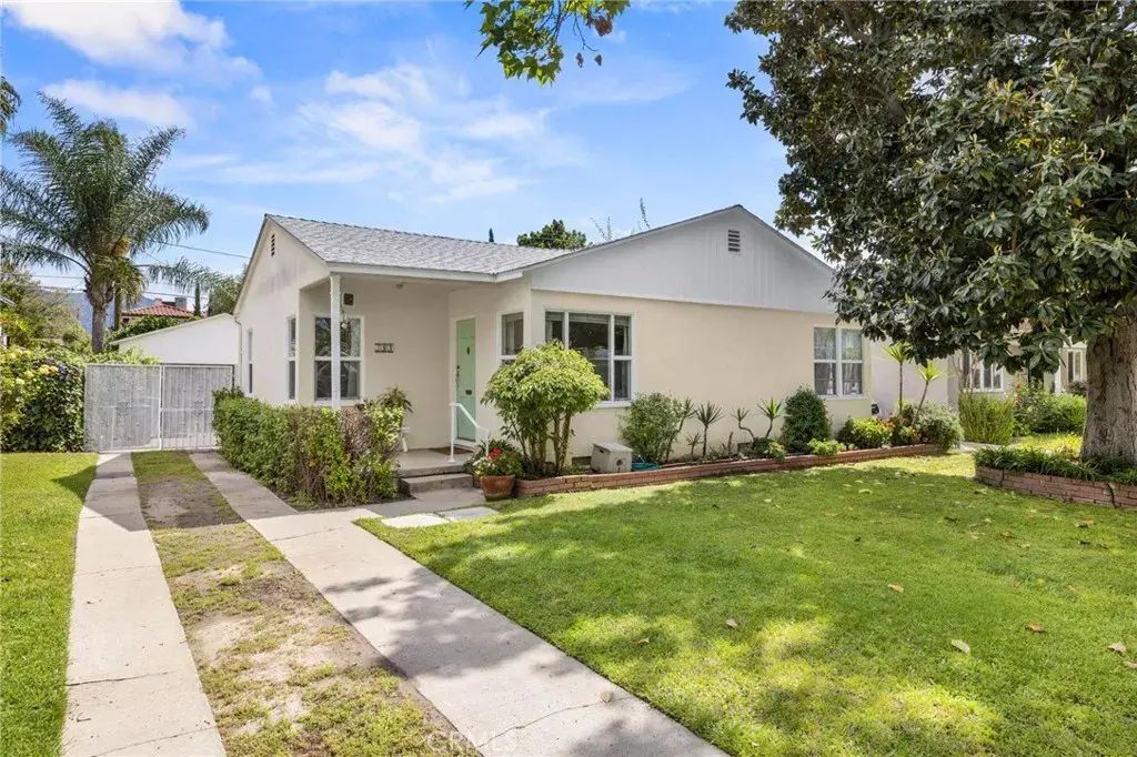 304 S Lomita, Burbank