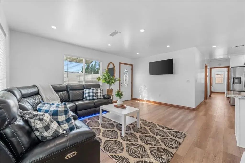 707 N Park Ave, Covina