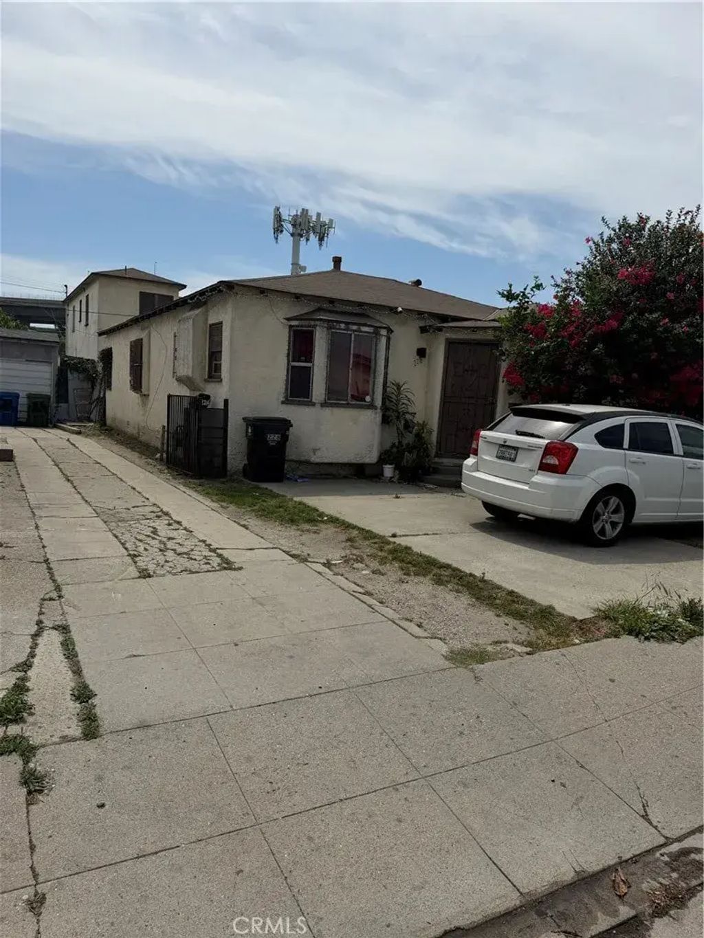 228 W Imperial, Los Angeles