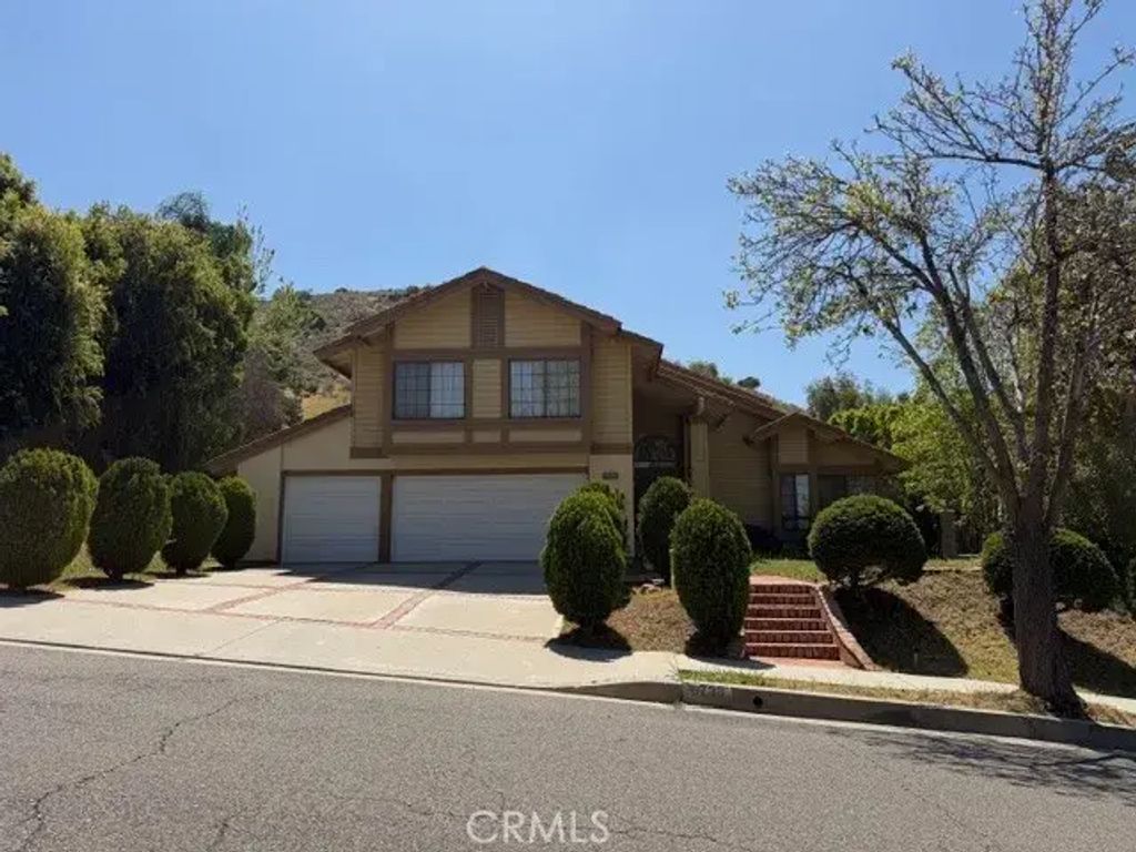 5738 E Muir, Orange