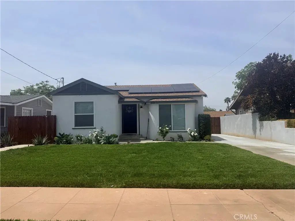 3688 Taft, Riverside
