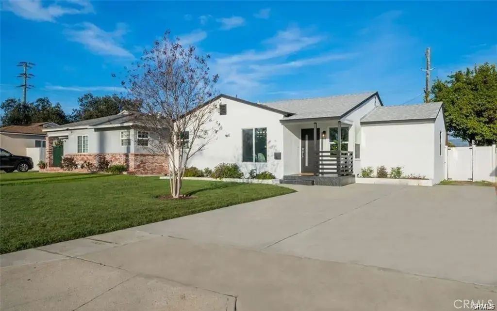 1484 N Clybourn Avenue, Burbank