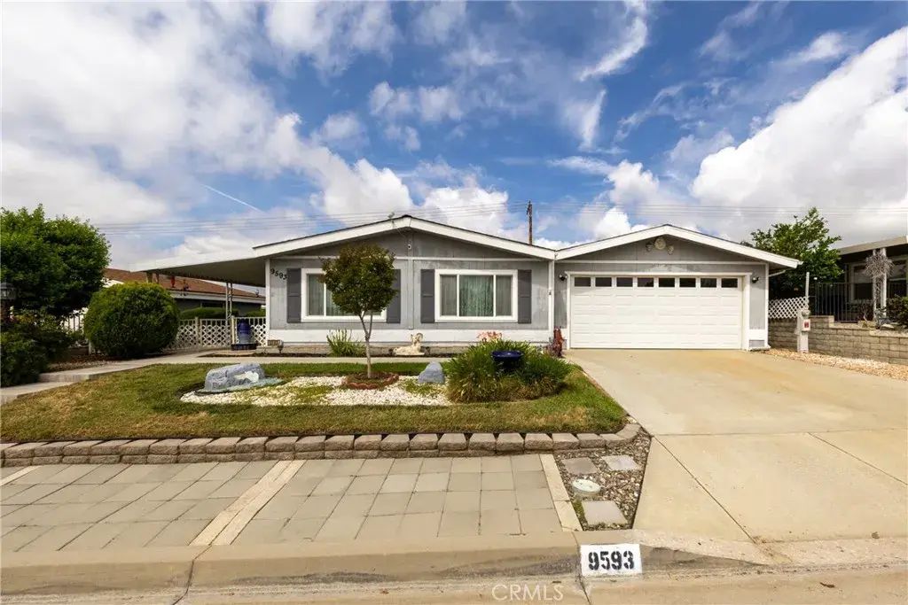 9593 Sharondale, Calimesa