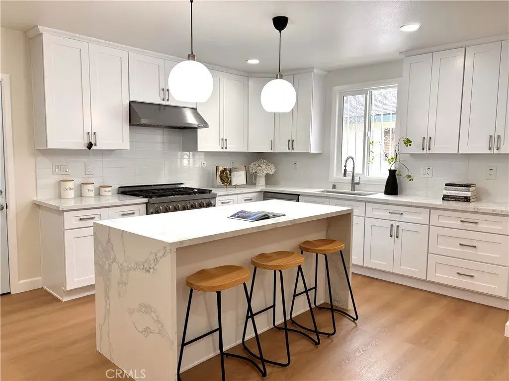 8758 S Hobart, Los Angeles