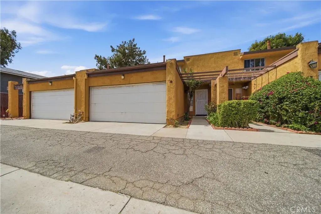 9201 Wakefield Avenue 14, Panorama City