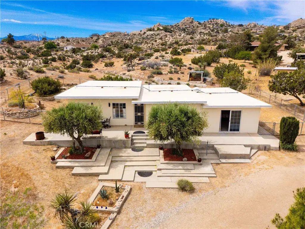56833 Oakwood, Yucca Valley