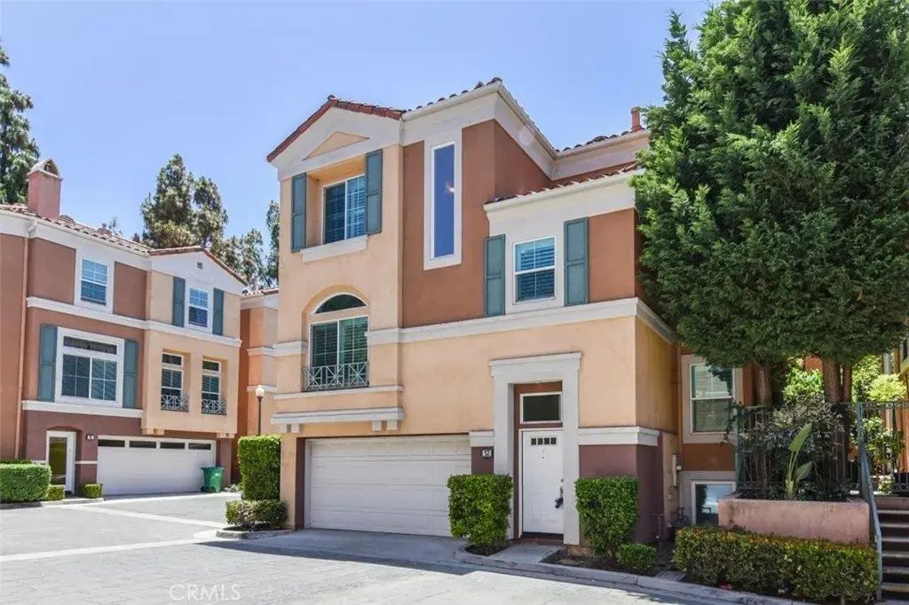 12 Palagonia Aisle, Irvine