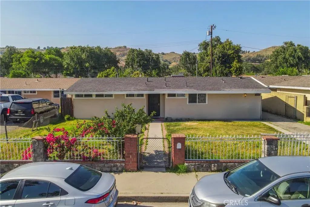 2229 Carlton, Pomona