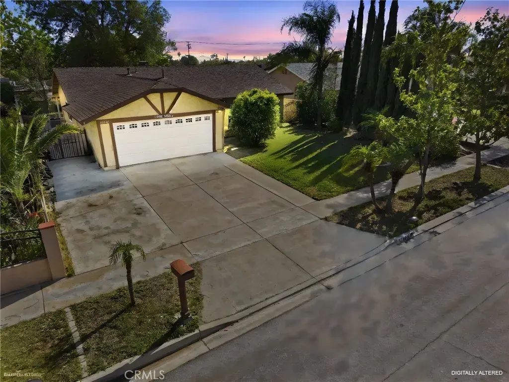 17465 Ramona, Fontana