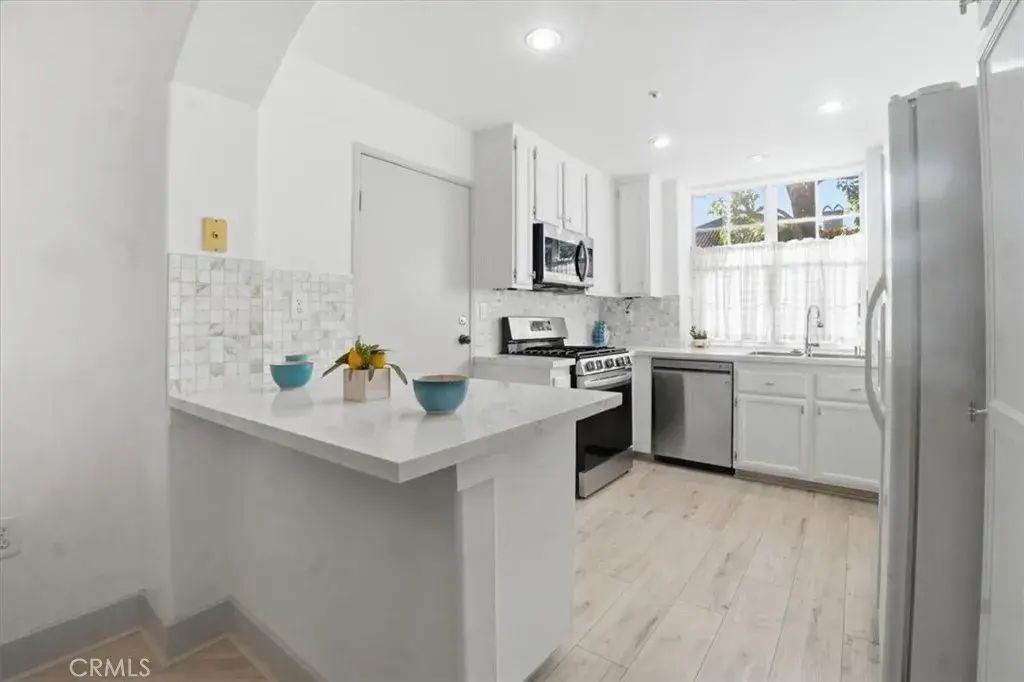 13440 Savanna, Tustin