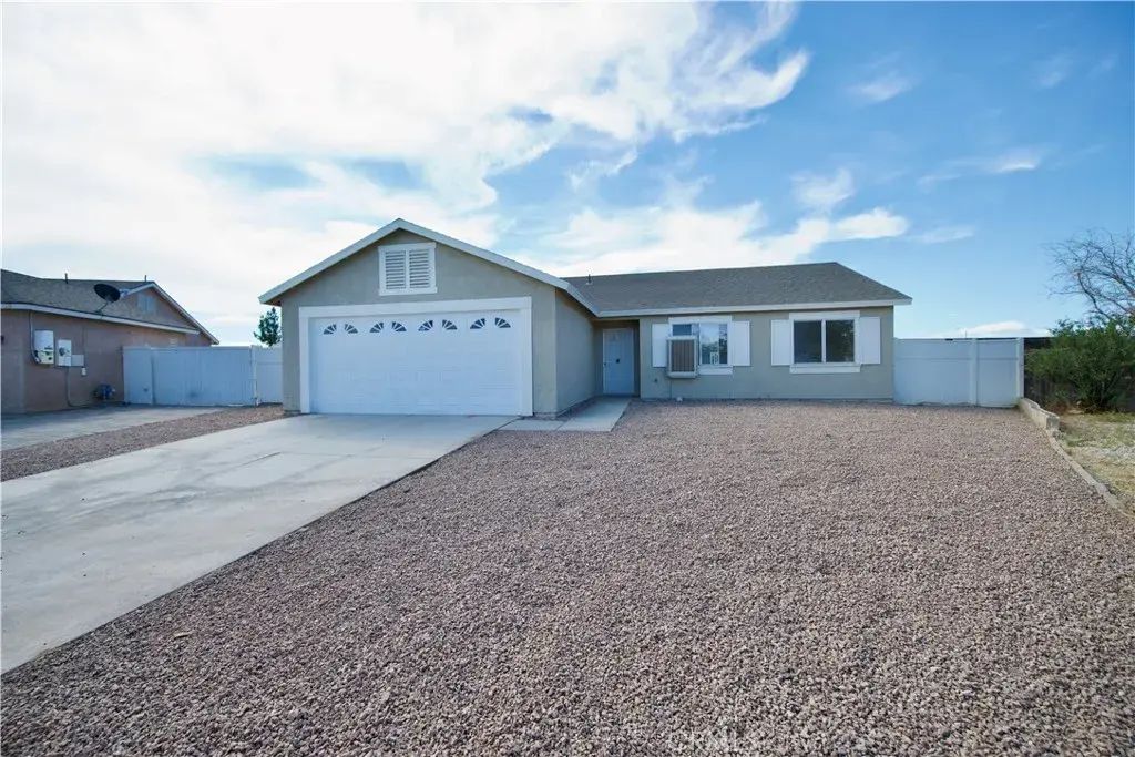 17816 Tahoe Court, Adelanto
