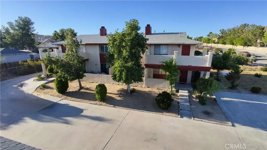 16228 Wato Road, Apple Valley