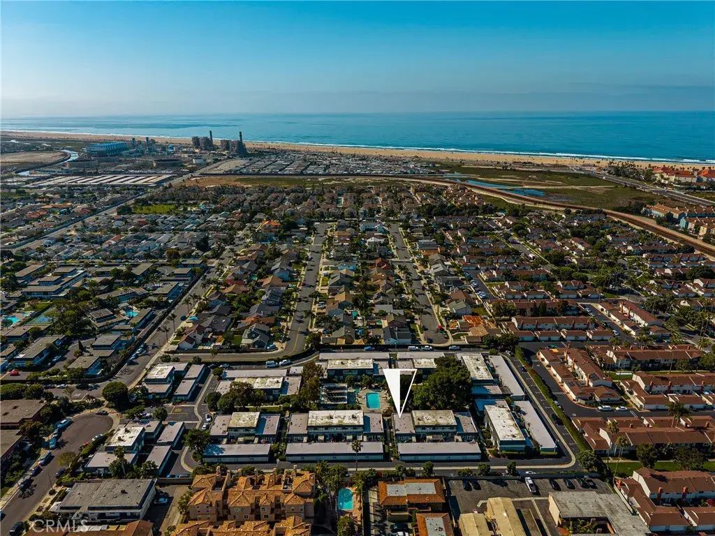 8282 Artista Drive, Huntington Beach