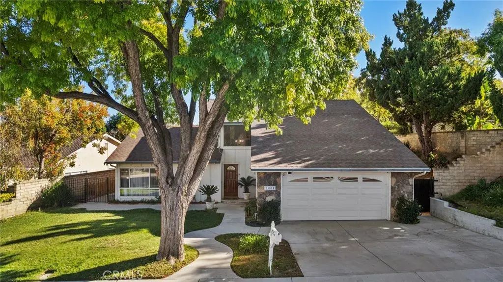 23814 Sarda Road, Valencia