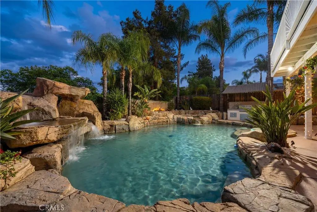 3247 Willow Park, Corona