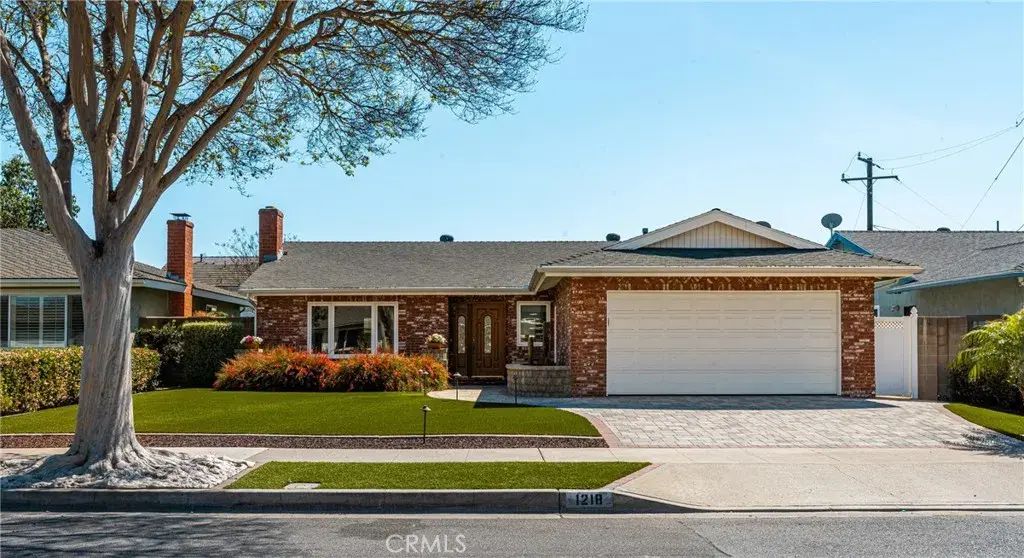 1218 E Chalynn Avenue, Orange